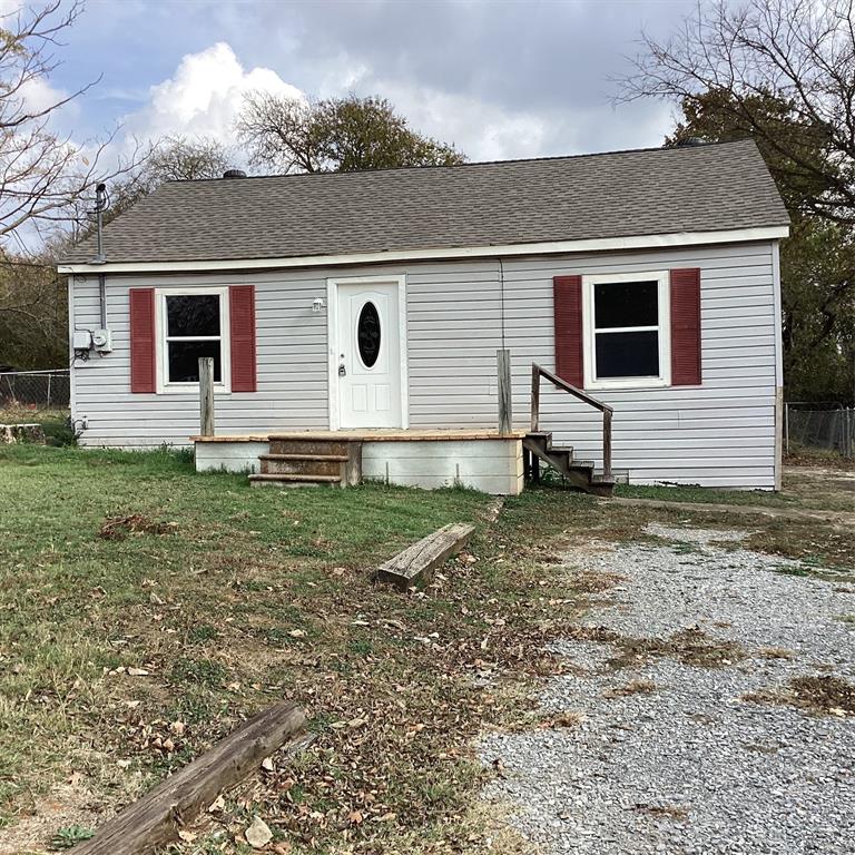 a backyard of a house