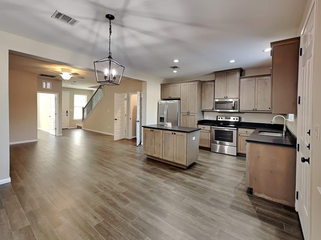 179 Holly Street, Unit 103 Georgetown, TX 78626 - Photo 7 of 20