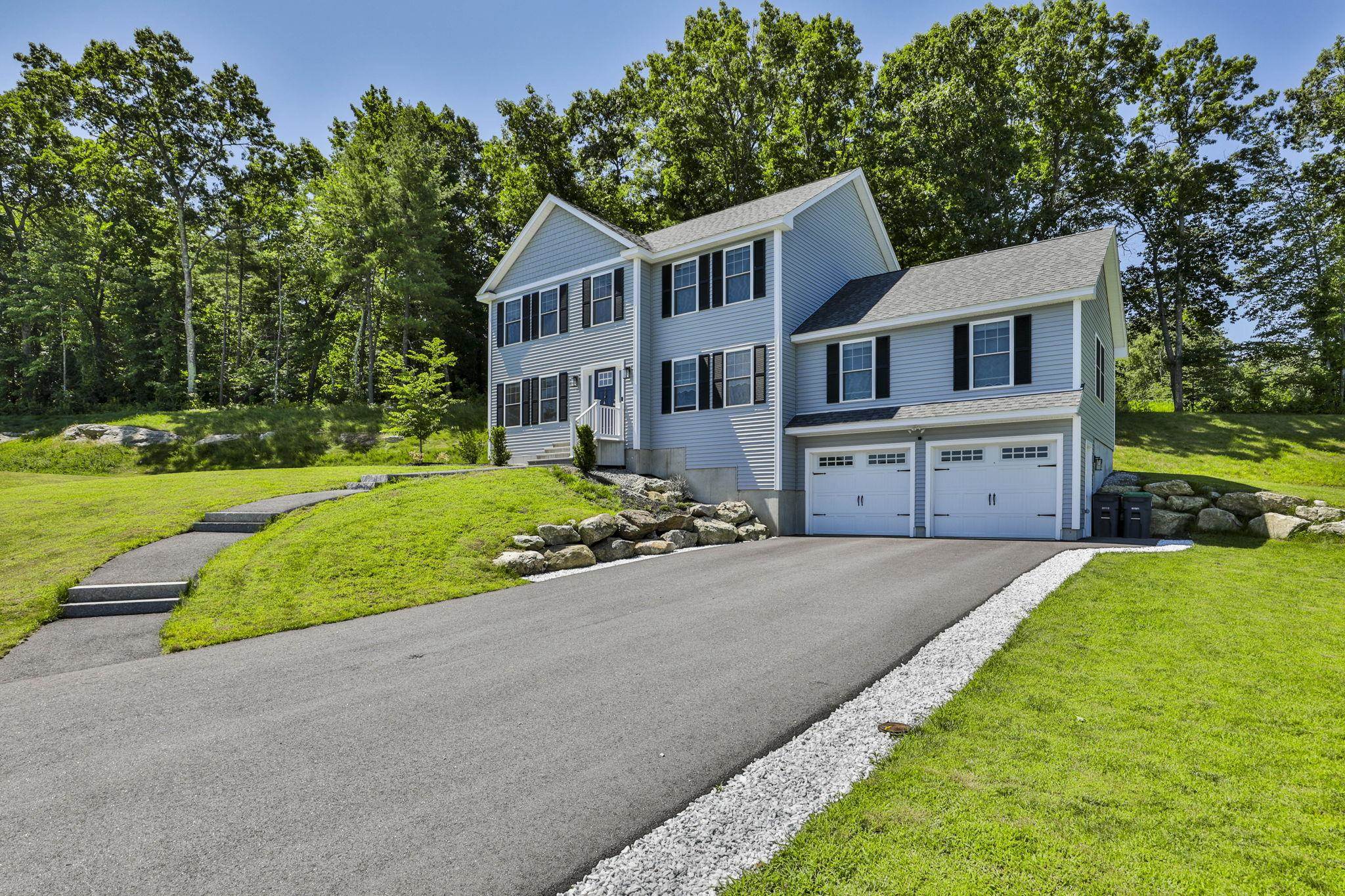 38 Marigold Way Hooksett, NH 03106 - Photo 3 of 49