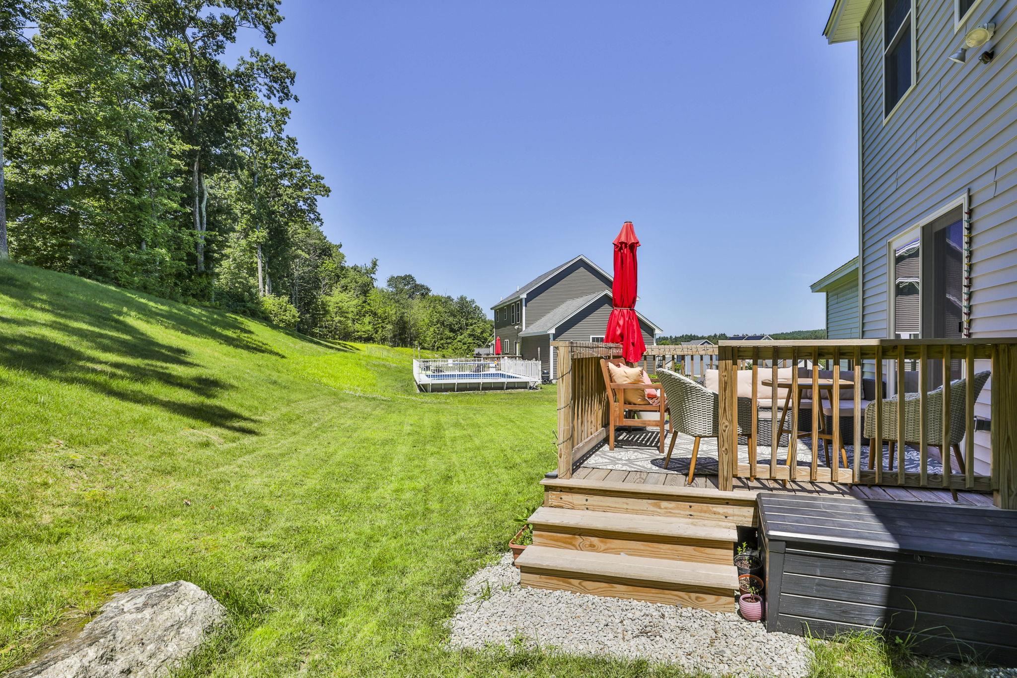 38 Marigold Way Hooksett, NH 03106 - Photo 9 of 49