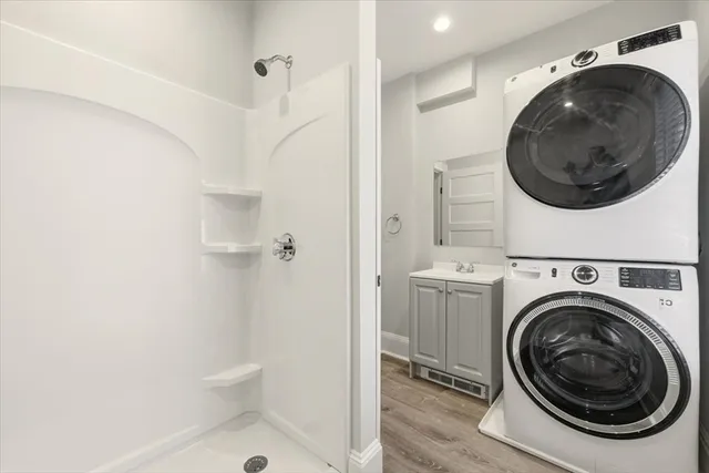 $4,900 | 22 Lewis Street, Unit 2, Newton, MA 02458