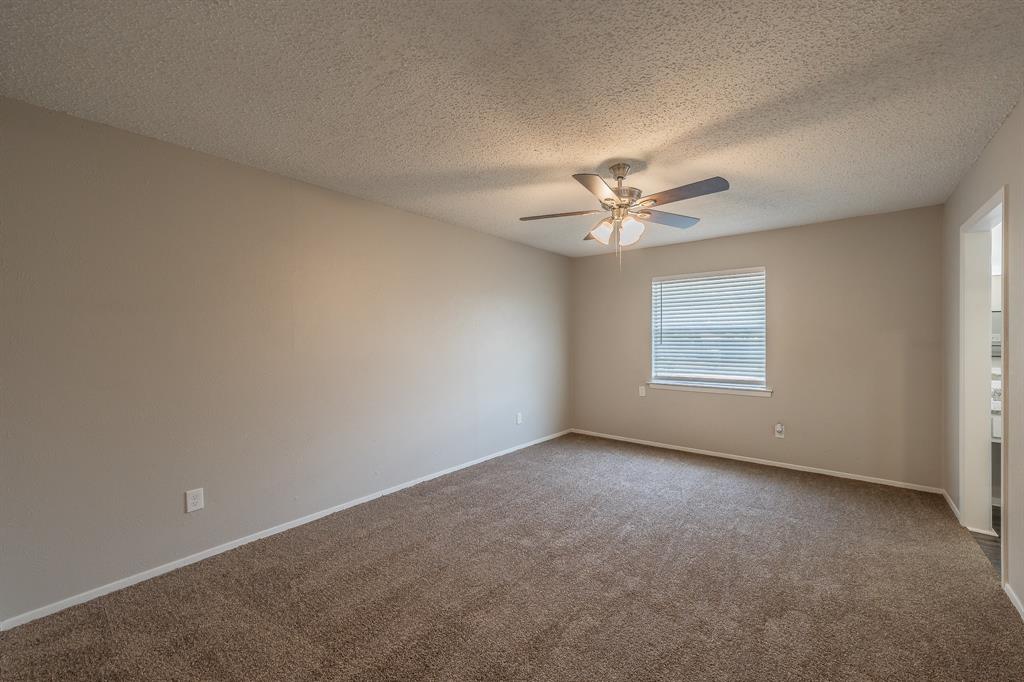 717 Blue Ridge Trail Saginaw, TX 76179 - Photo 19 of 40