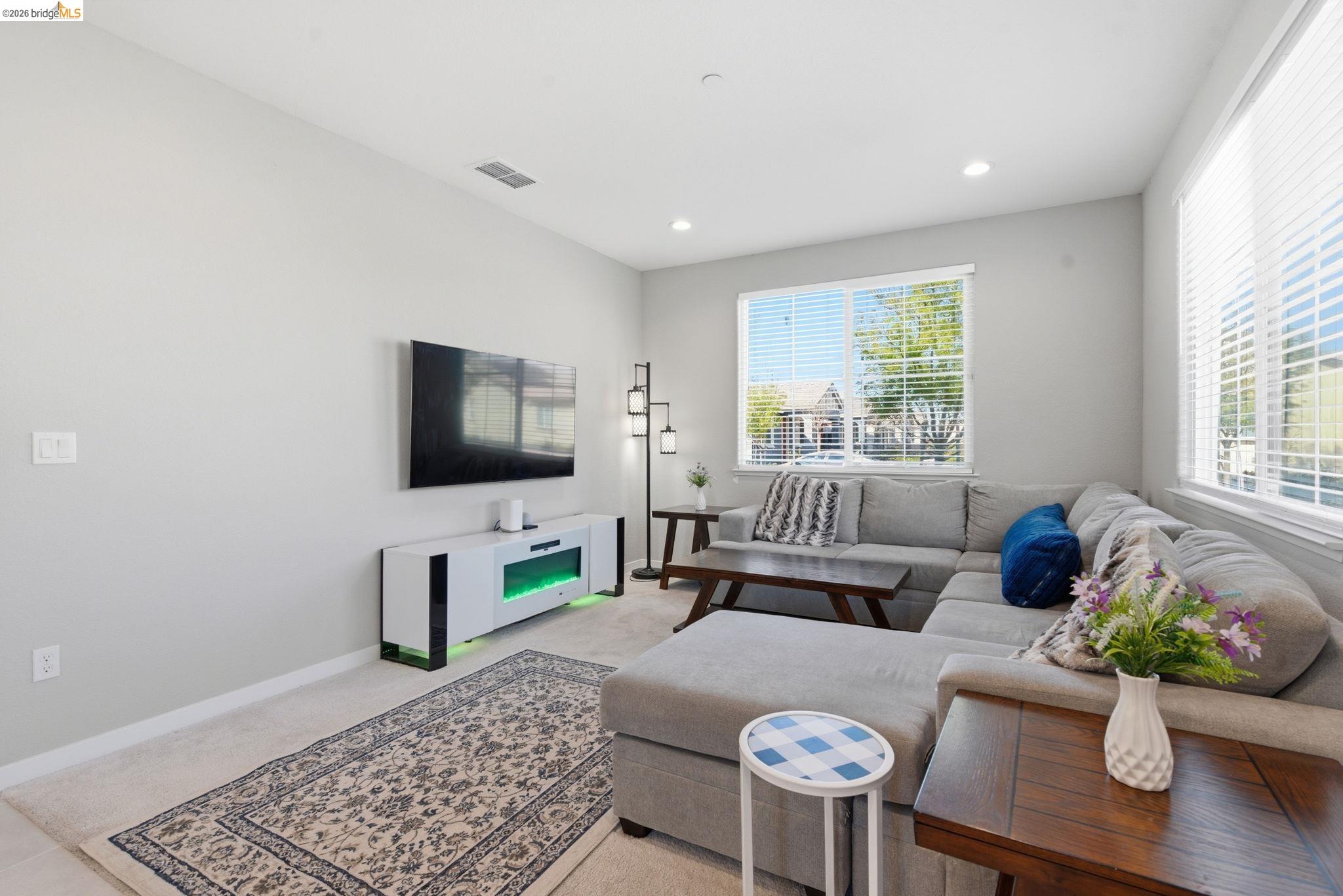 2318 Rustic Oak Lane Rio Vista, CA 94571 - Photo 6 of 57