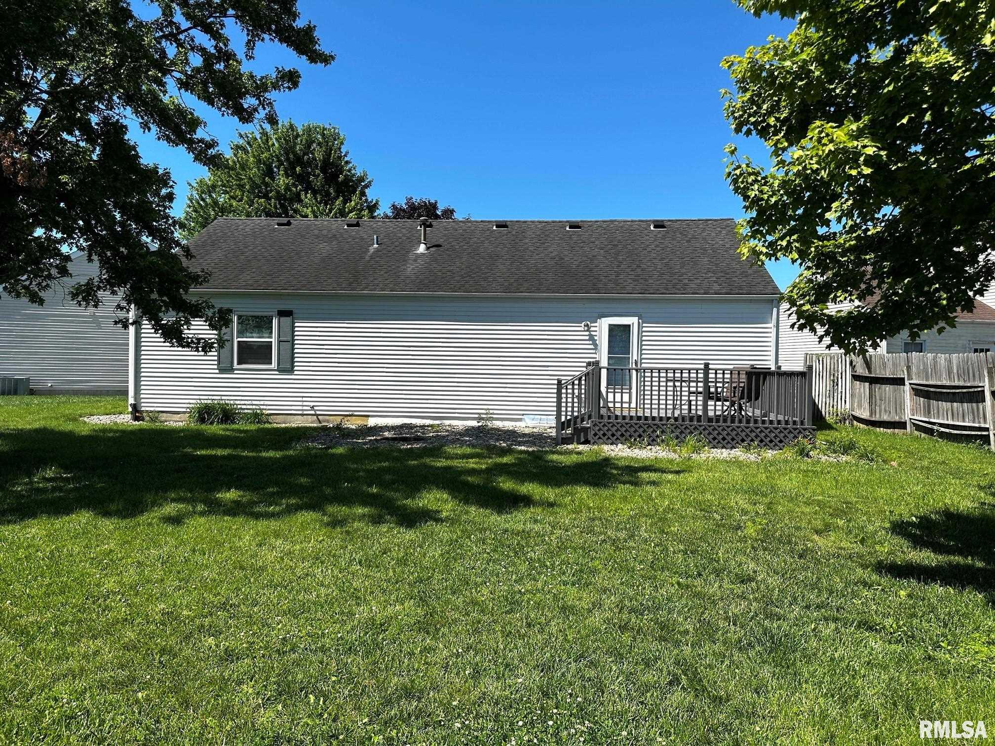 2436 Normal Drive Springfield, IL 62707 - Photo 6 of 26