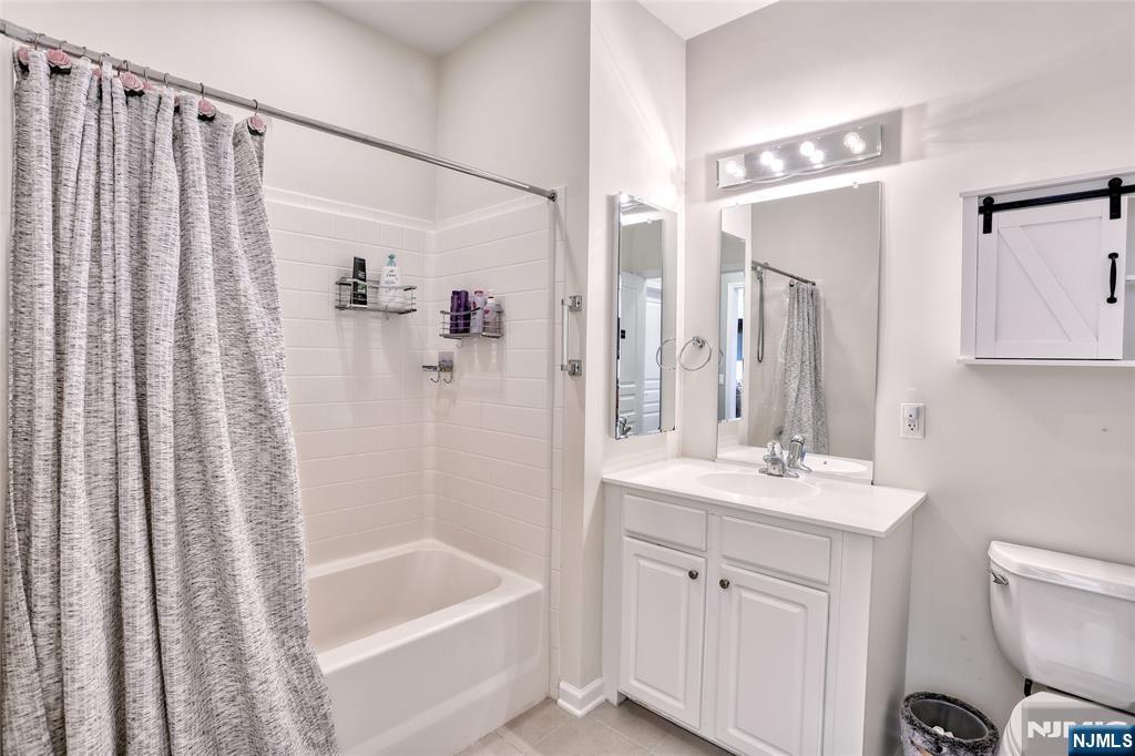 8415 Warrens Way Wanaque, NJ 07465 - Photo 21 of 35