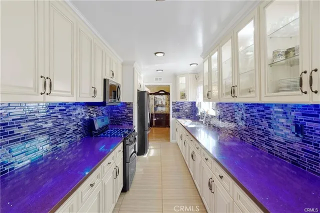 $1,099,950 | 7060 Morse Avenue, North Hollywood, CA 91605