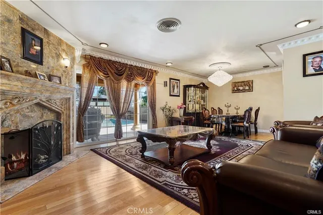 $1,099,950 | 7060 Morse Avenue, North Hollywood, CA 91605