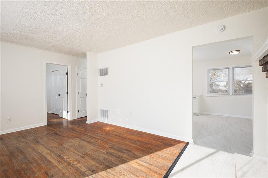 408 9th St Terrace Warrensburg, MO 64093 - Photo 12 of 36