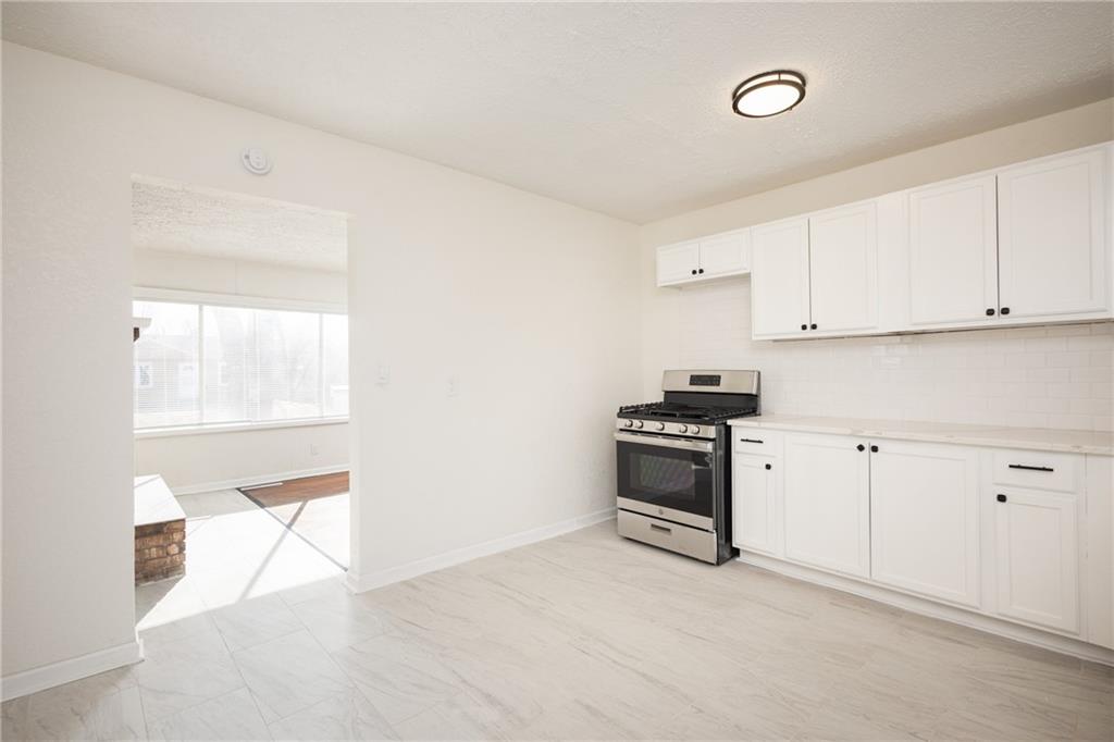 408 9th St Terrace Warrensburg, MO 64093 - Photo 16 of 36