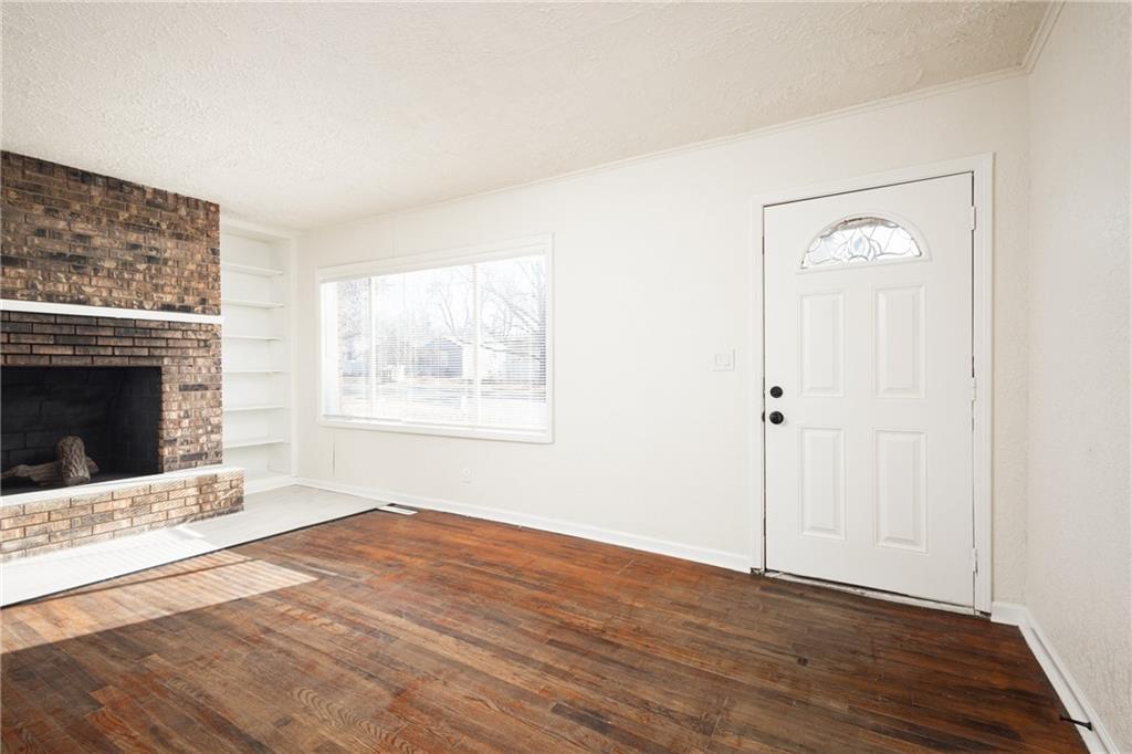 408 9th St Terrace Warrensburg, MO 64093 - Photo 8 of 36