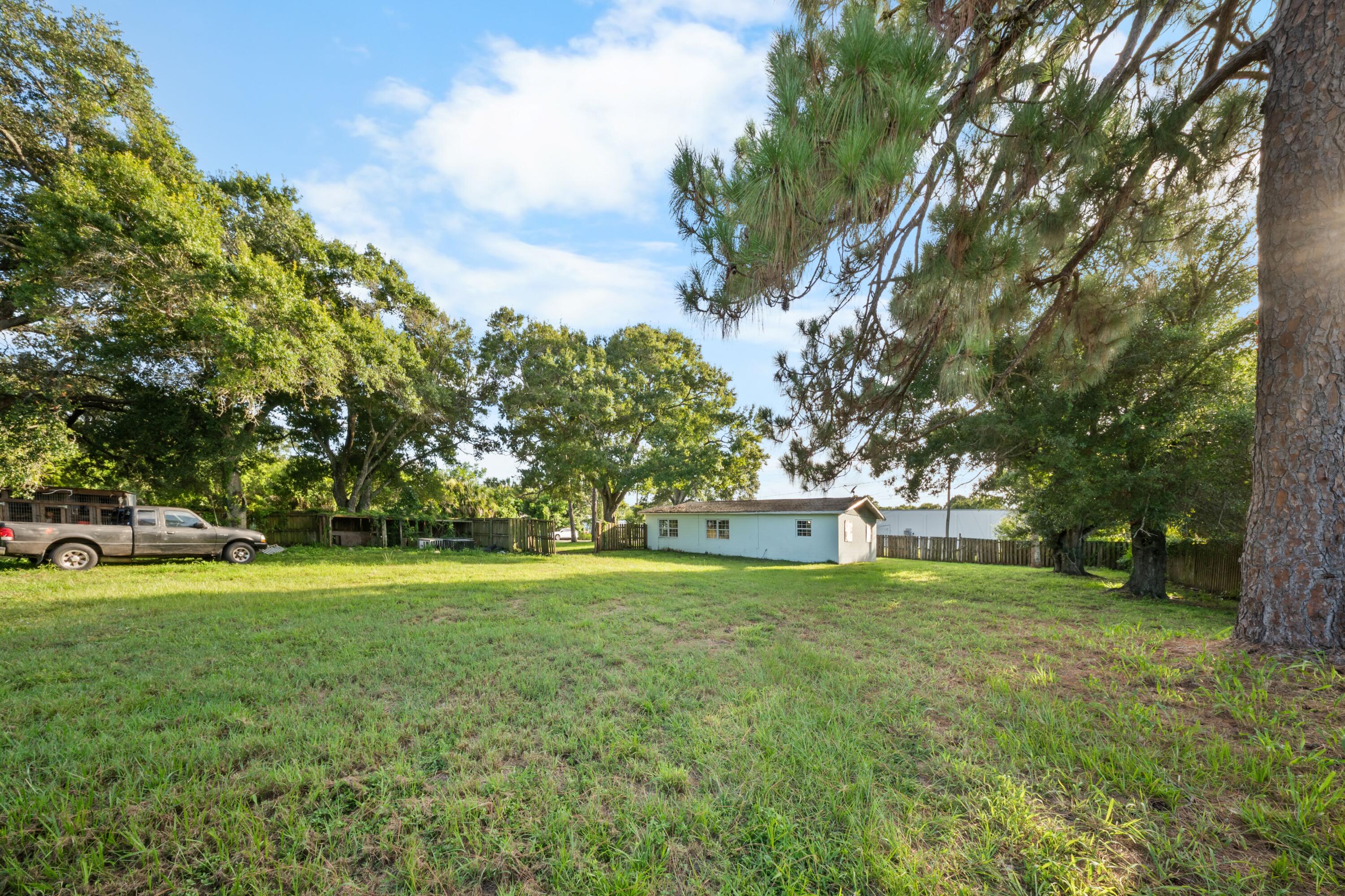 3516 Ave F Fort Pierce, FL 34947 - Photo 5 of 13 DSC_6678