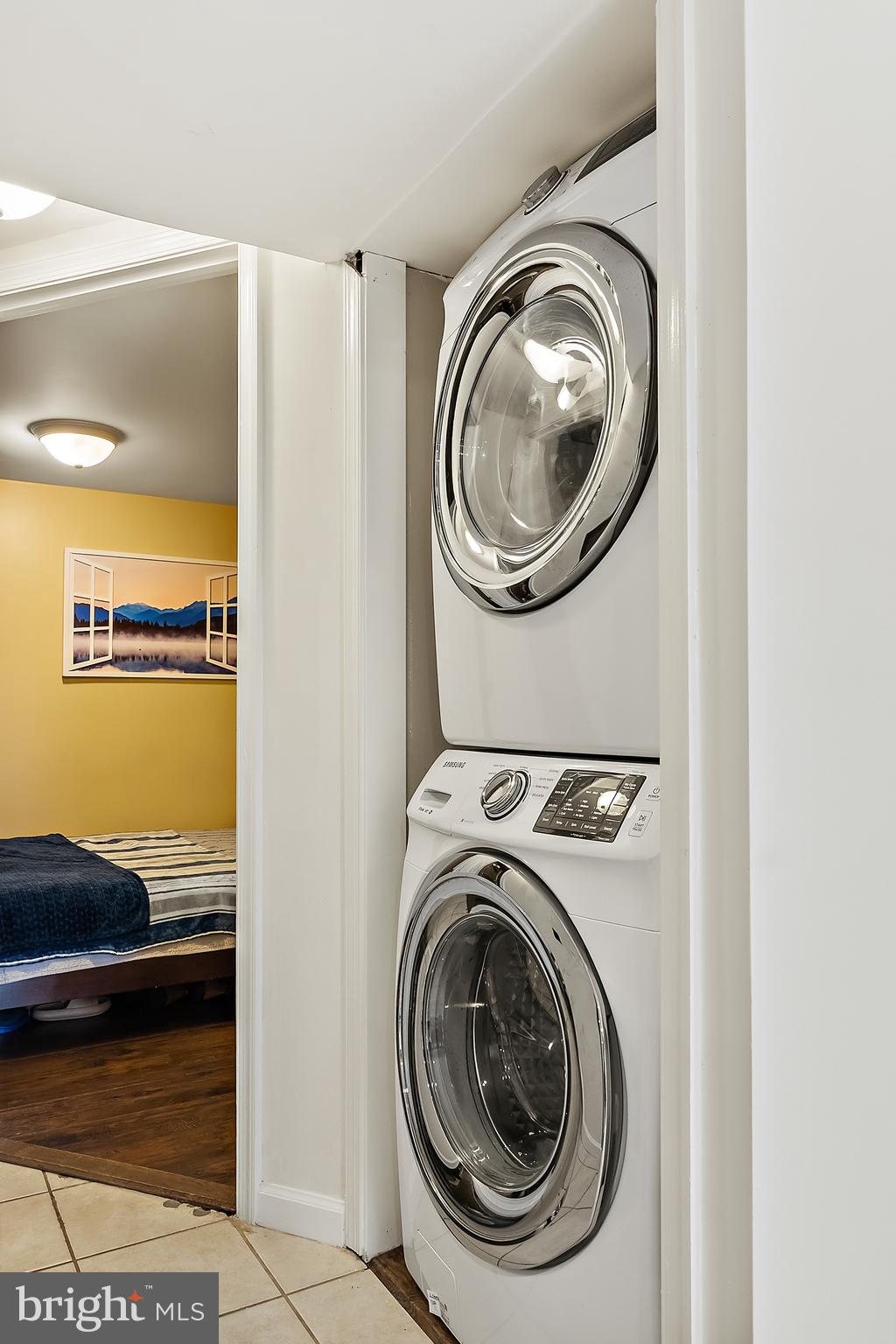 9504 Covington Place Manassas, VA 20109 - Photo 30 of 40 LL: Laundry