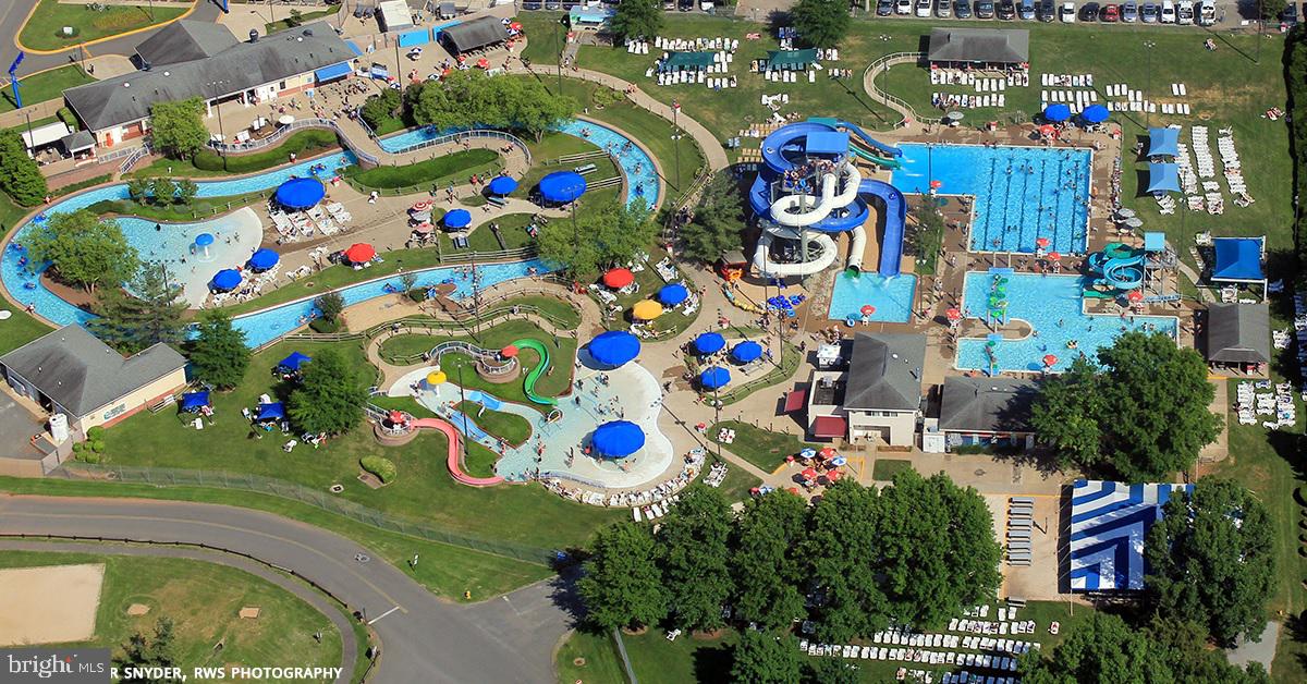9504 Covington Place Manassas, VA 20109 - Photo 34 of 40 Splash Down Waterpark