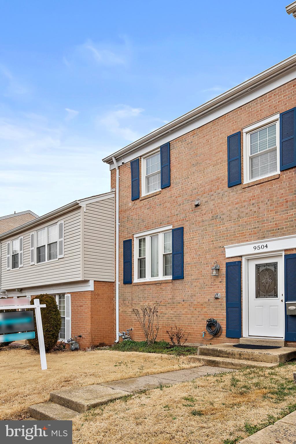 9504 Covington Place Manassas, VA 20109 - Photo 5 of 40 Front: 2 Assigned Parkings & Free Street Parkings