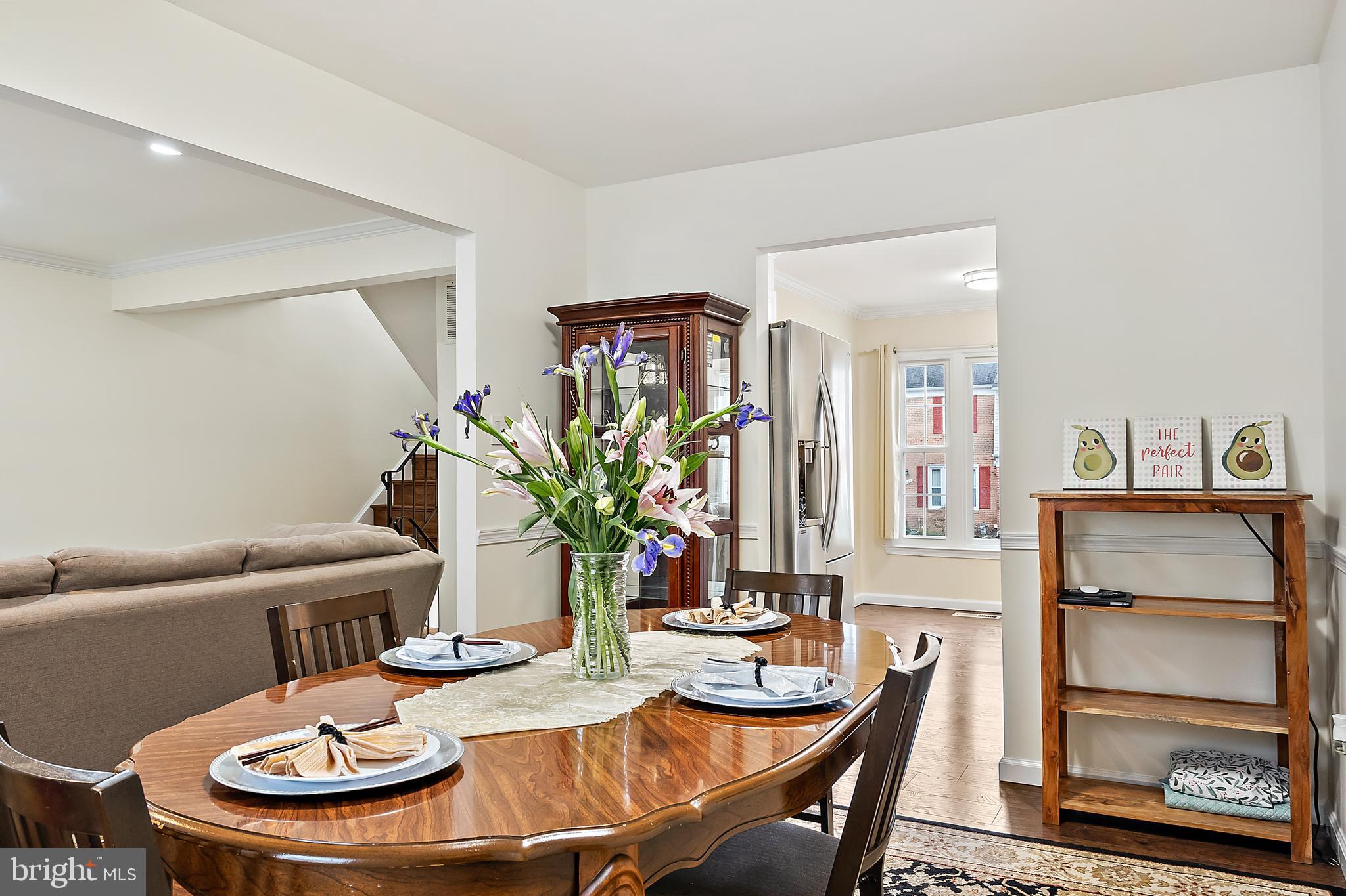 9504 Covington Place Manassas, VA 20109 - Photo 10 of 40 ML: Dining Room opens to Kitchen