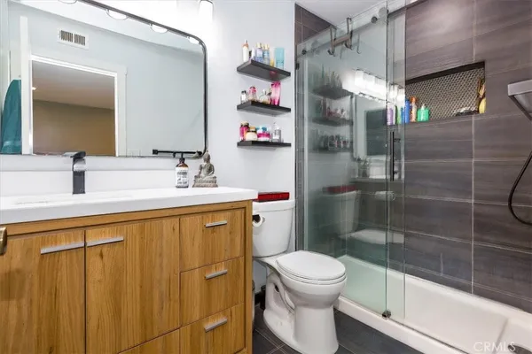 $3,895 | 26076 Viento Court, Valencia, CA 91355