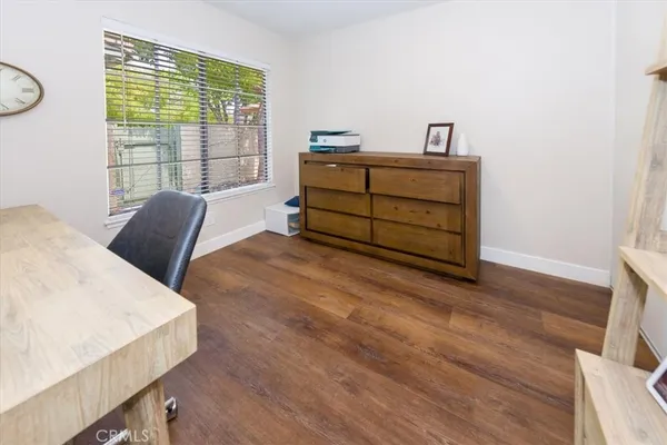 $3,895 | 26076 Viento Court, Valencia, CA 91355