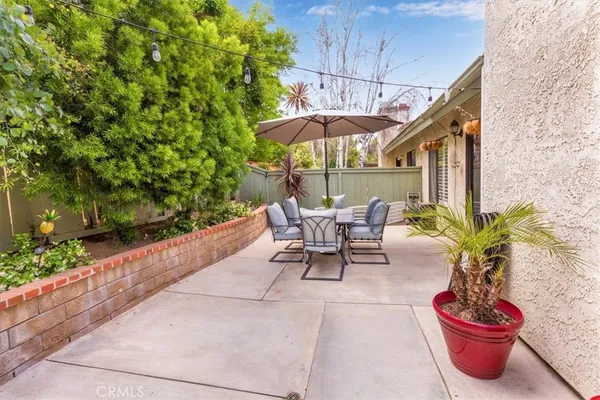 $3,895 | 26076 Viento Court, Valencia, CA 91355