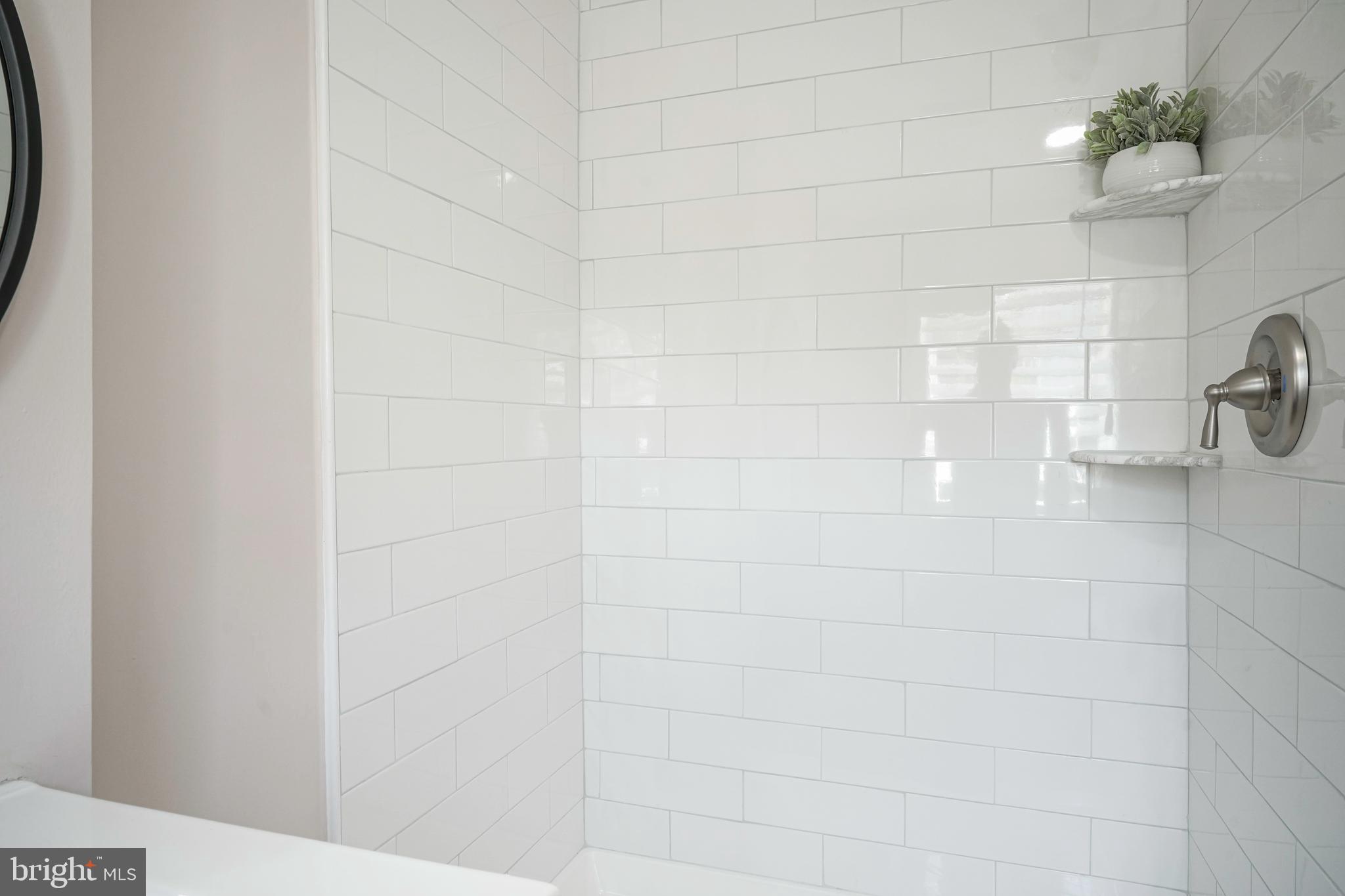 102 Thompson Street Burlington, NJ 08016 - Photo 12 of 36 New Subway tiled Shower