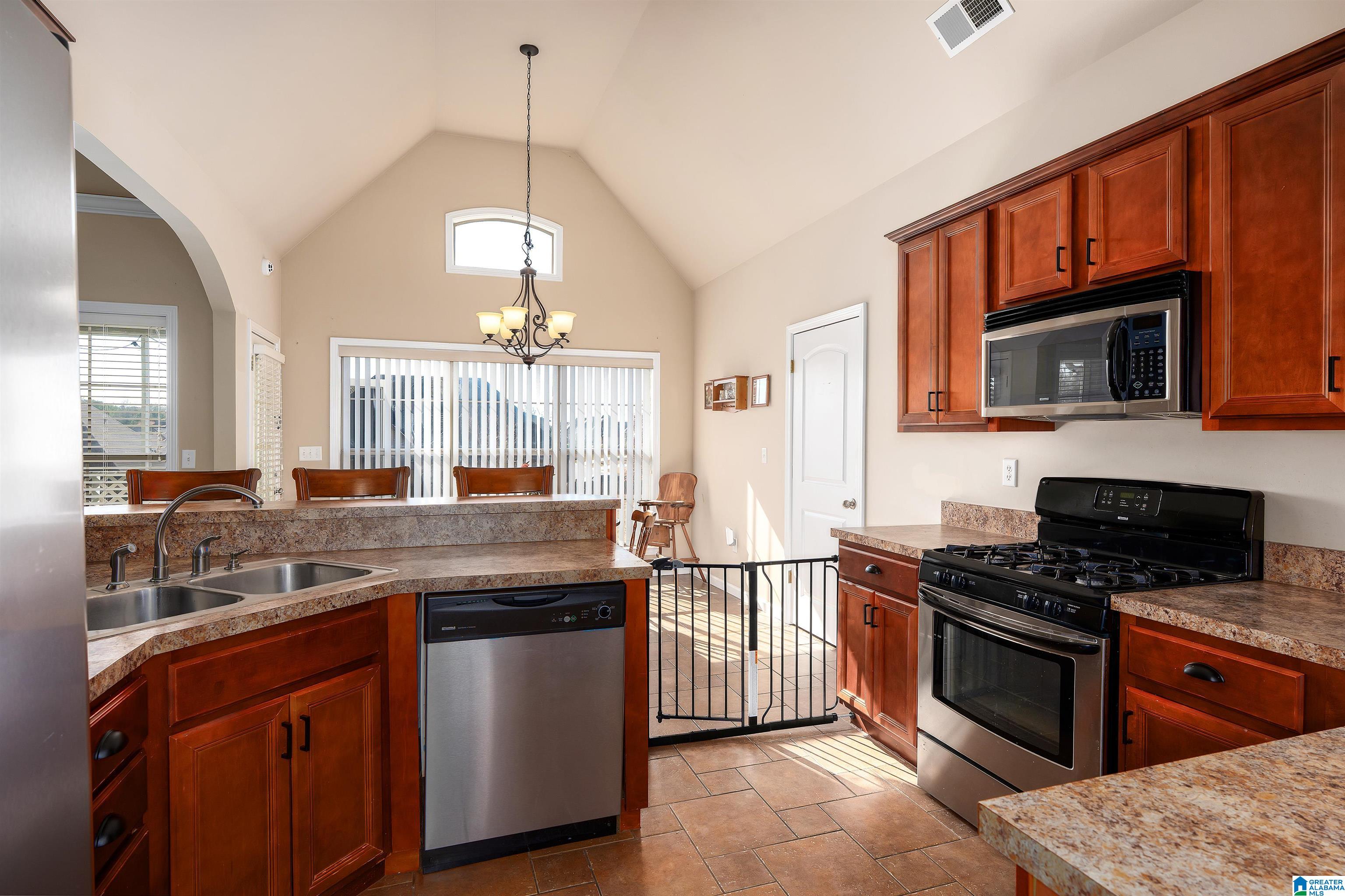 400 Oakwell Cove Calera, AL 35040 - Photo 14 of 40
