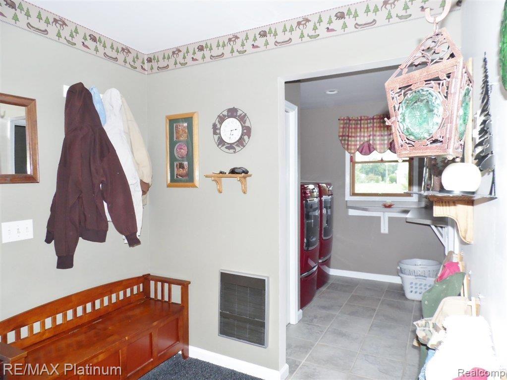 5180 Reds Way Howell, MI 48855 - Photo 10 of 24 Laundry.JPG
