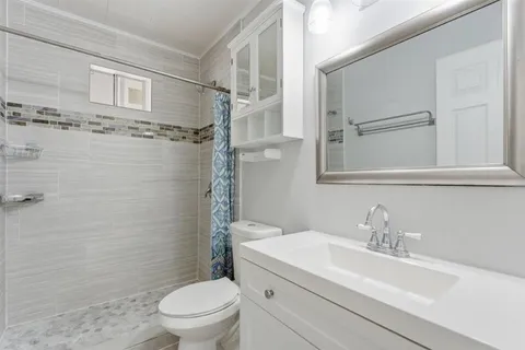 $215,000 | 2132 Linda Drive, Westlake, LA 70669