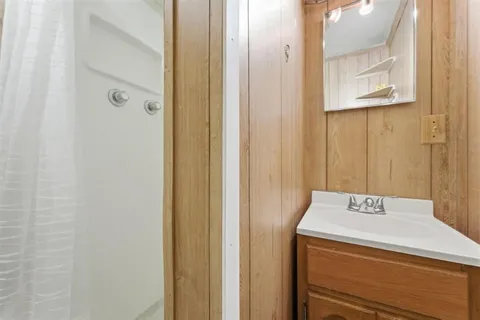 $215,000 | 2132 Linda Drive, Westlake, LA 70669