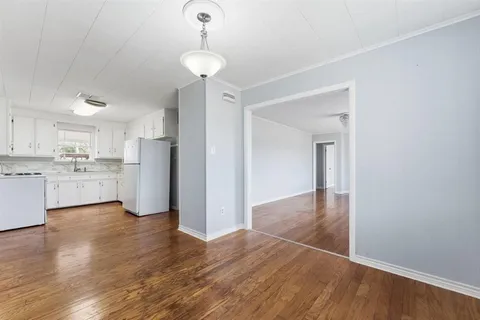 $215,000 | 2132 Linda Drive, Westlake, LA 70669