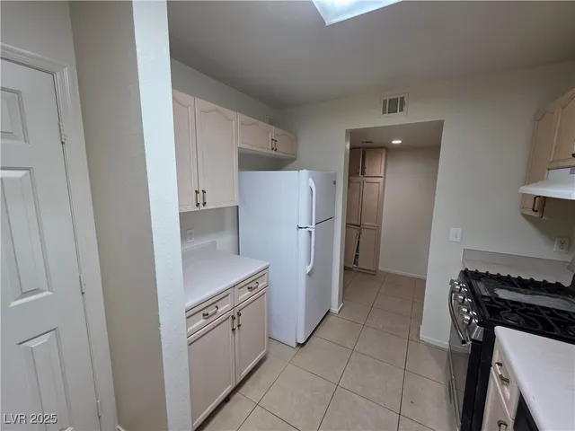 $1,550 | 8453 Vast Horizon Avenue, Las Vegas, NV 89129