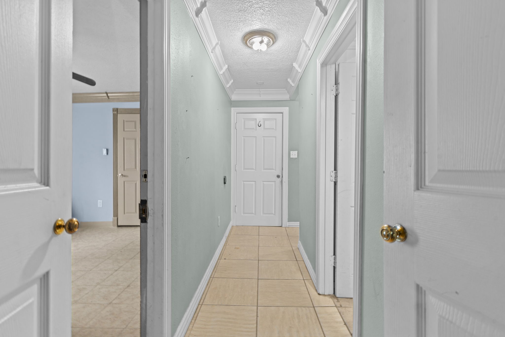 8205 Appleton Street Houston, TX 77022 - Photo 3 of 40