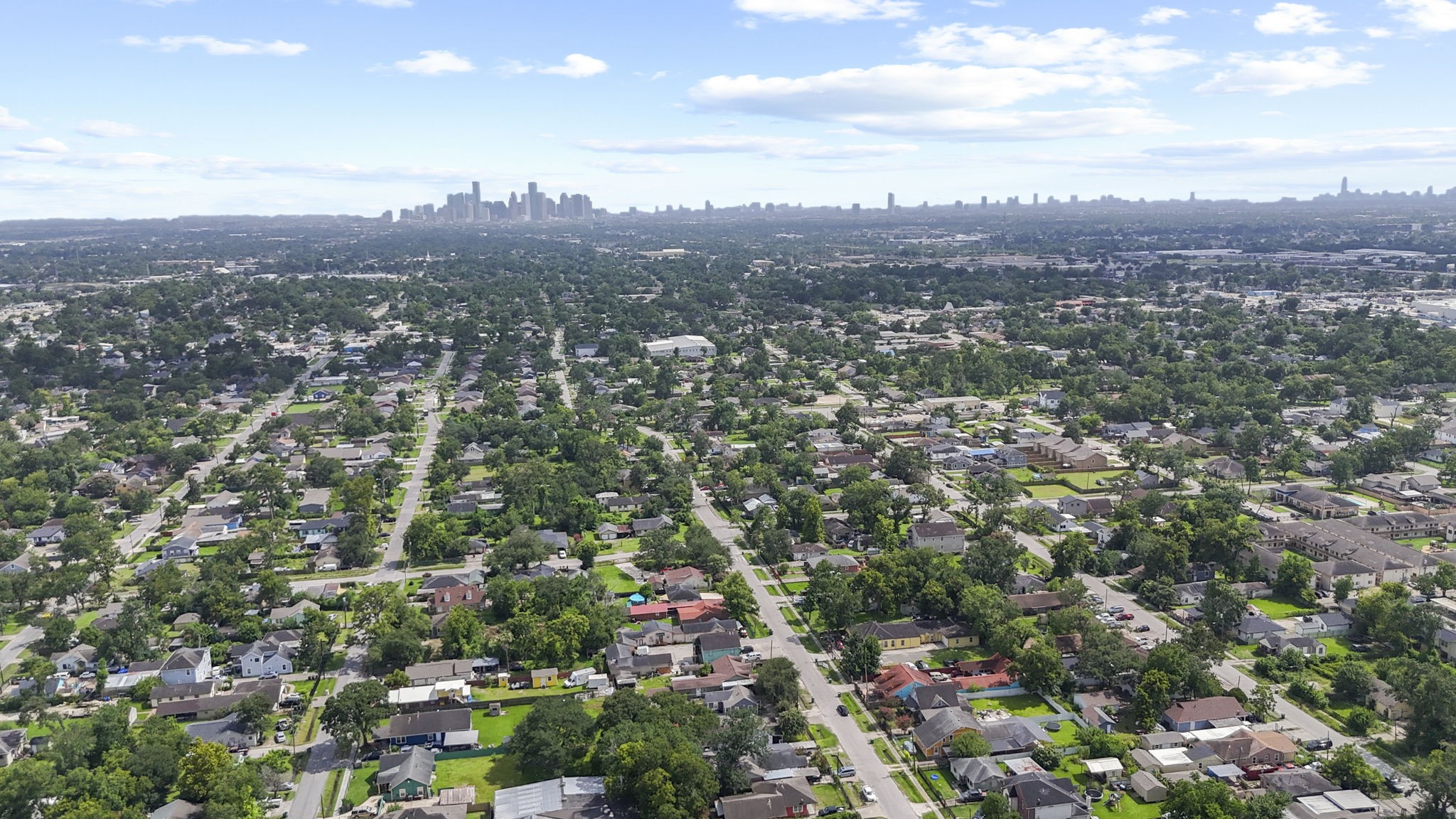 8205 Appleton Street Houston, TX 77022 - Photo 31 of 40