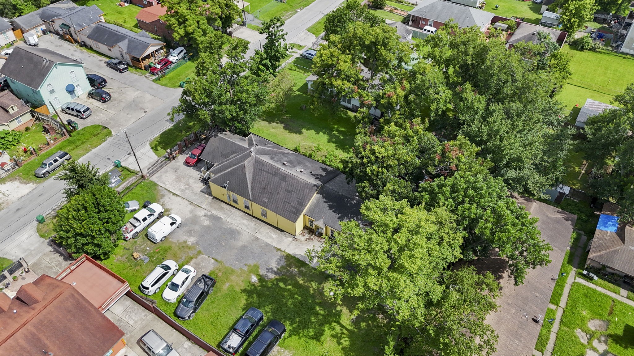 8205 Appleton Street Houston, TX 77022 - Photo 33 of 40