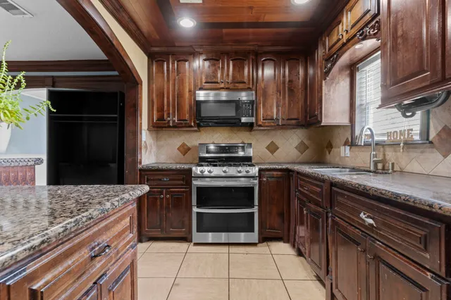 $365,000 | 8205 Appleton Street, Houston, TX 77022