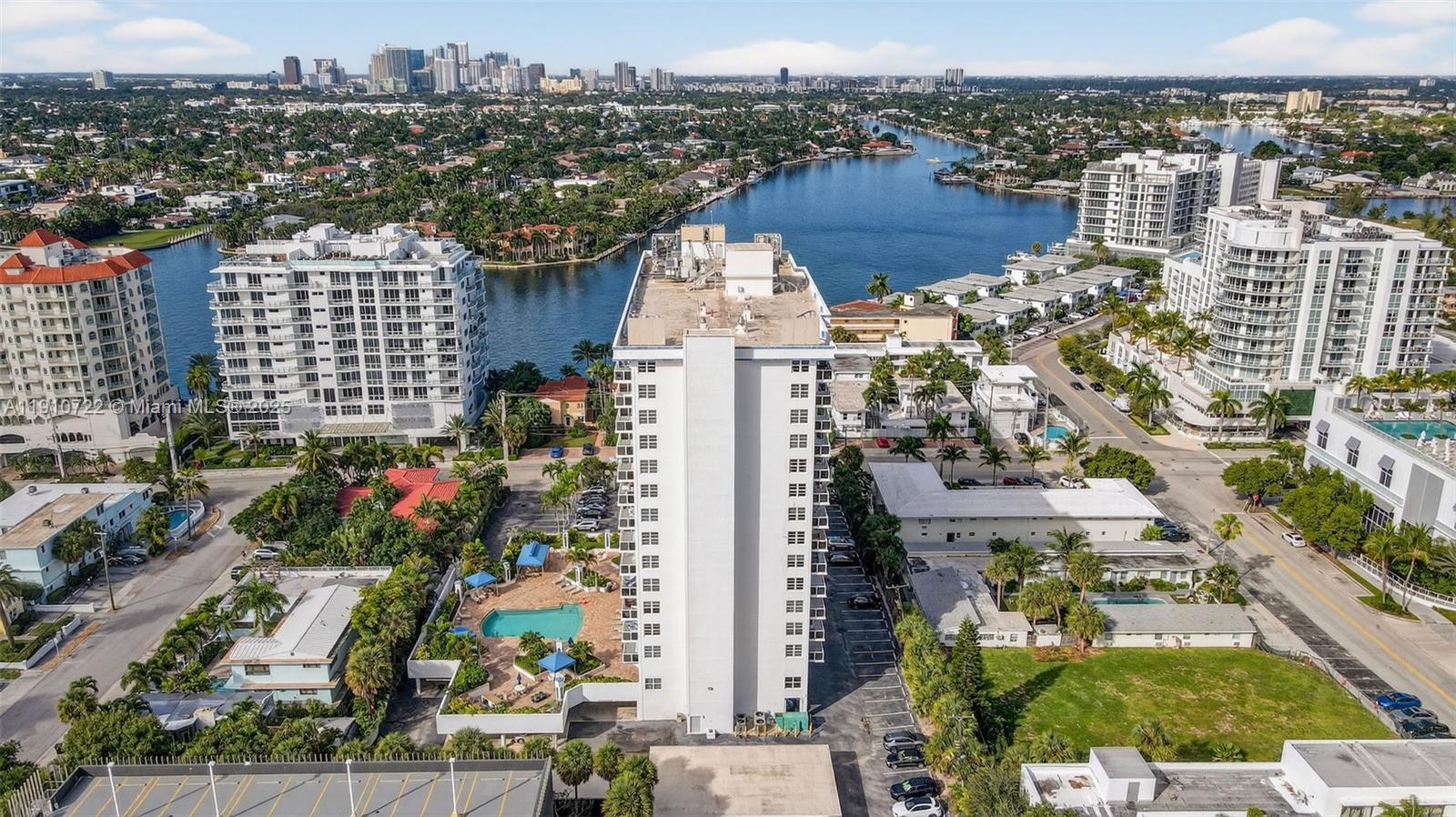 336 North Birch Road, Unit 12B Fort Lauderdale, FL 33304 - Photo 4 of 55 an aerial view of city