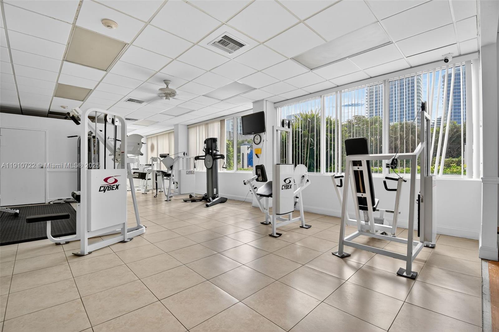 336 North Birch Road, Unit 12B Fort Lauderdale, FL 33304 - Photo 53 of 55 a view of a room with gym equipment