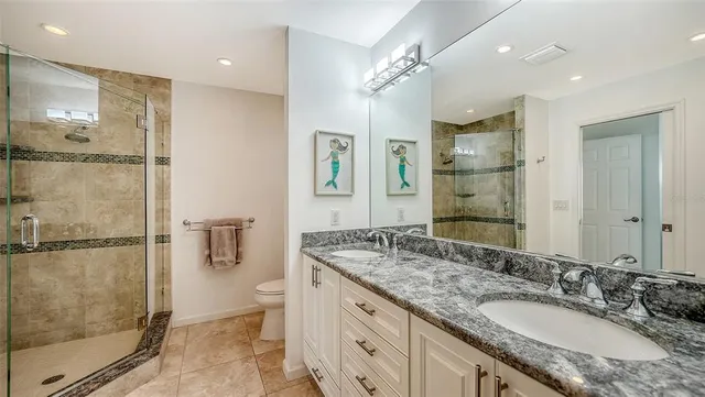 $725,000 | 4500 Gulf Of Mexico Drive, Unit 202, Longboat Key, FL 34228