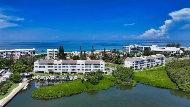 $725,000 | 4500 Gulf Of Mexico Drive, Unit 202, Longboat Key, FL 34228