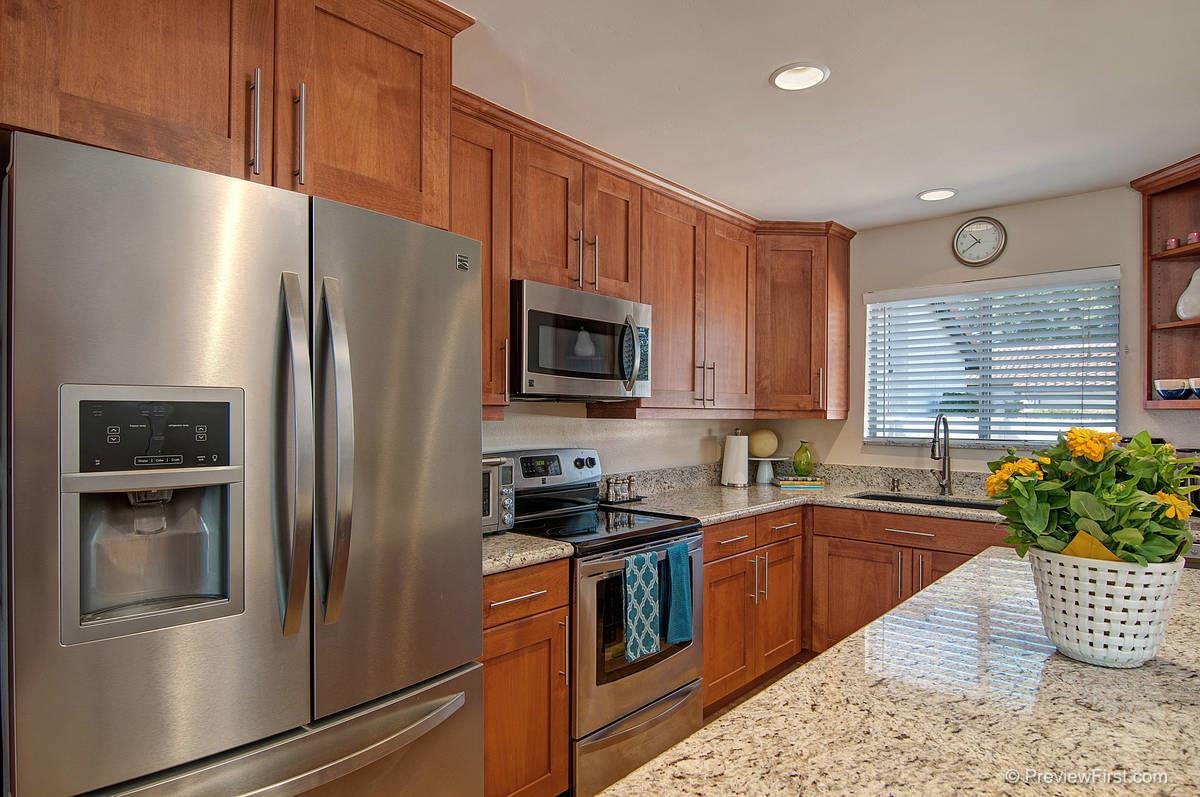 1828 Belle Grove Road Encinitas, CA 92024 - Photo 6 of 24