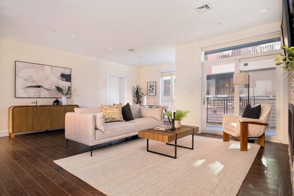 266 Beacon Street, Unit 2 Somerville, MA 02143 - Photo 6 of 23