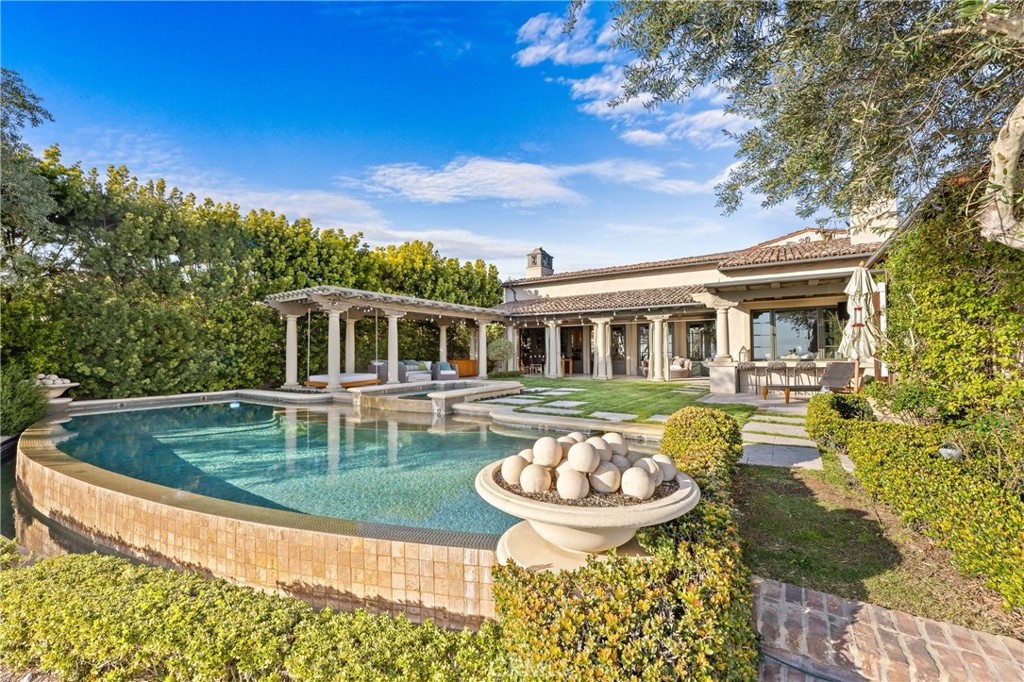 16 Shore Walk Newport Coast, CA 92657 - Photo 36 of 75