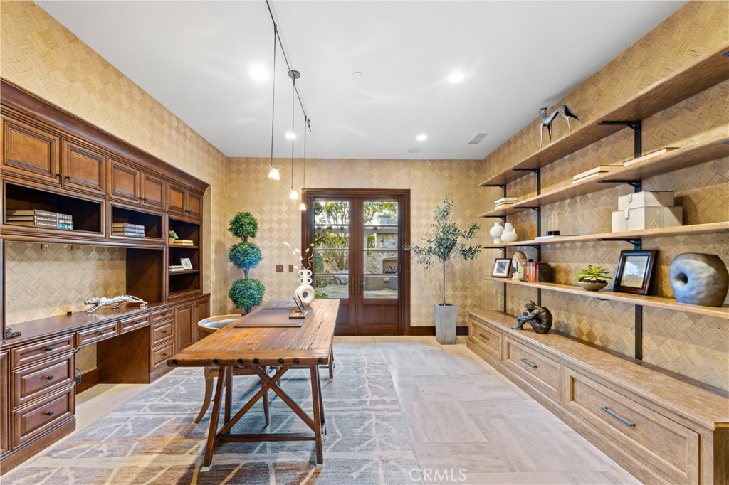 16 Shore Walk Newport Coast, CA 92657 - Photo 46 of 75 Office