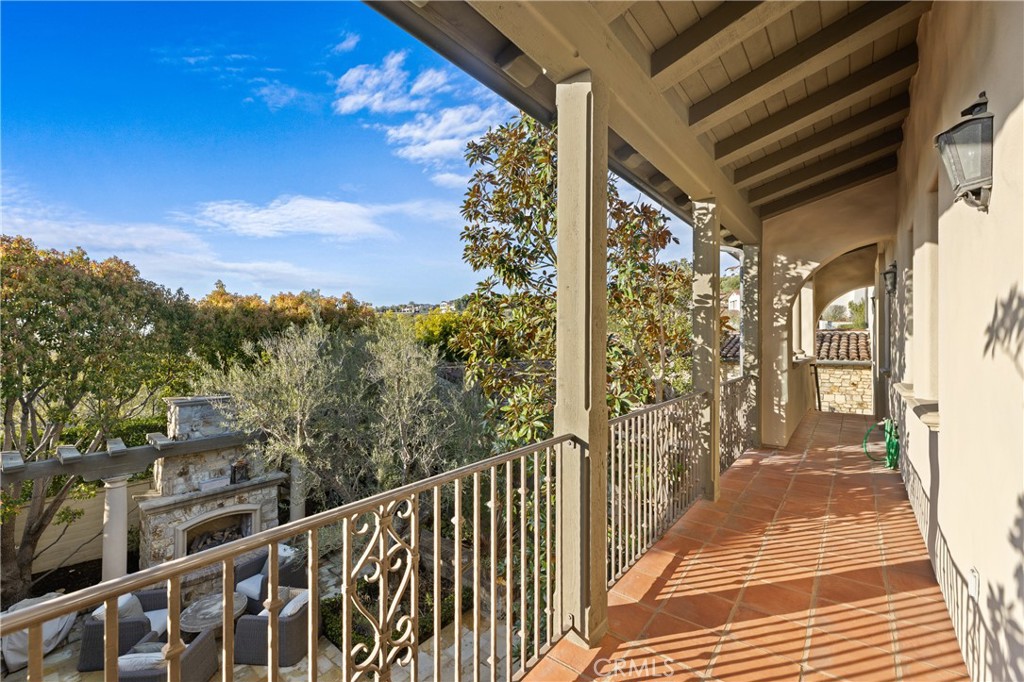 16 Shore Walk Newport Coast, CA 92657 - Photo 59 of 75 2nd Level Surf theme room balcony w/stairs