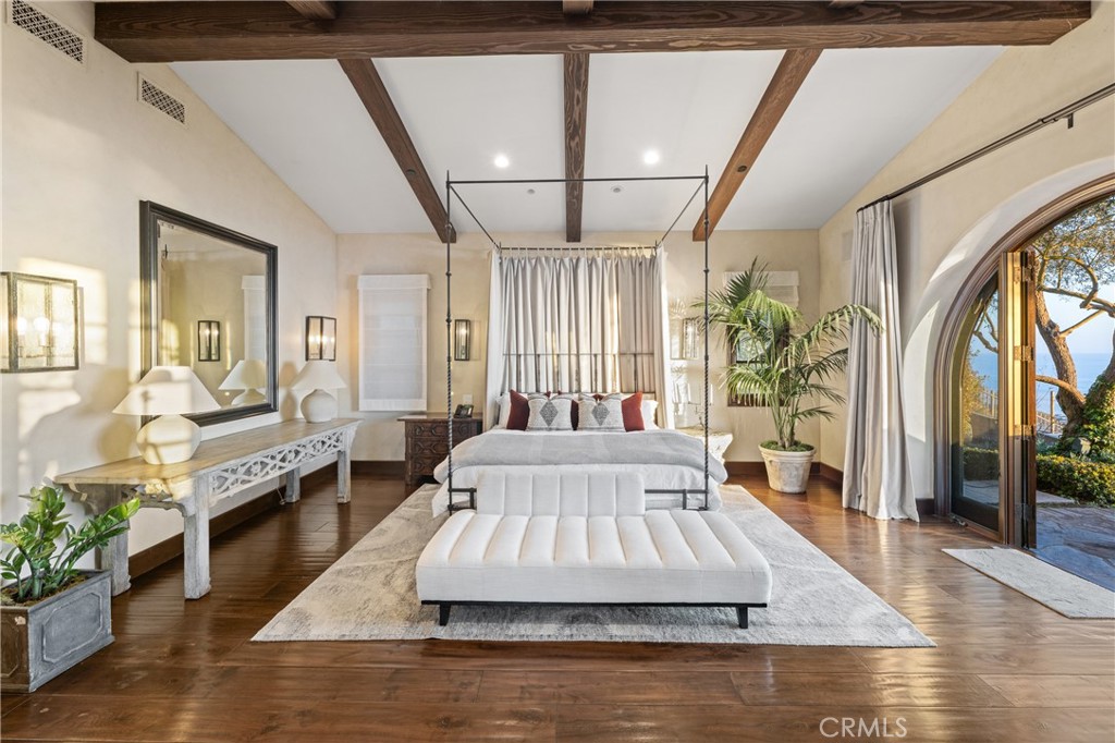 16 Shore Walk Newport Coast, CA 92657 - Photo 68 of 75 a living room with furniture and a large window