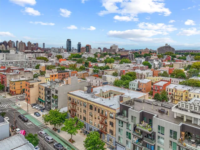 $389,000 | 1423 31st Avenue, Unit 4E | Astoria