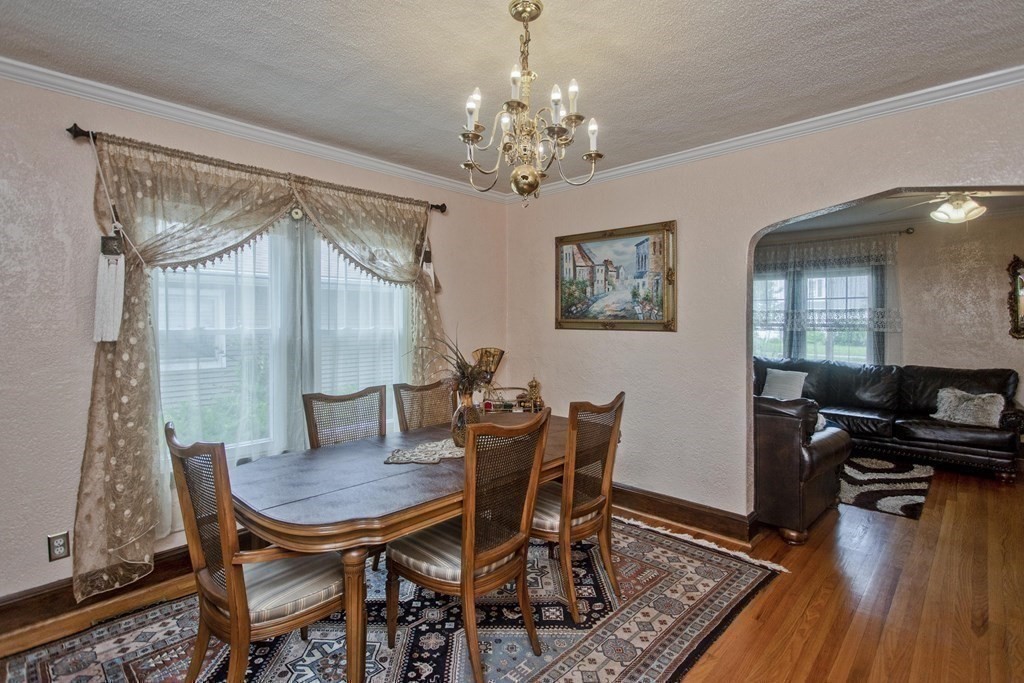 94 Gillette Avenue Springfield, MA 01118 - Photo 13 of 31