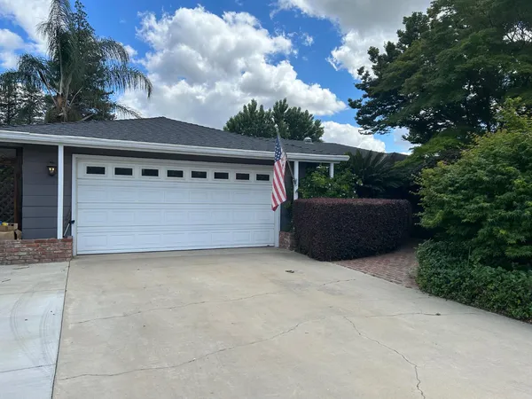 $499,000 | 2360 23rd Avenue, Kingsburg, CA 93631