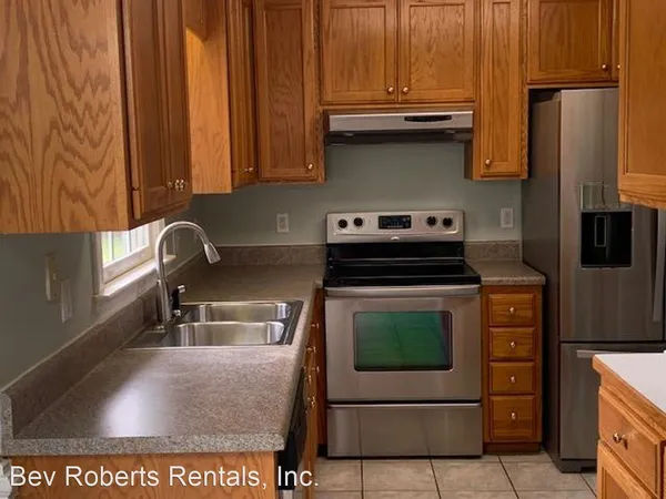 $2,200 | 2324 Buckstone Court, Fuquay-Varina, NC 27526