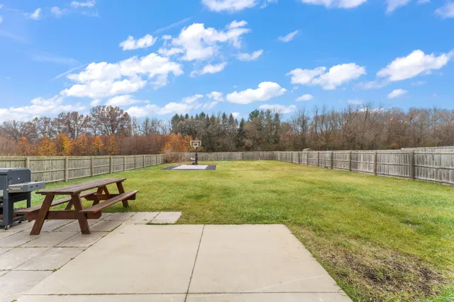 a view of a basketball court