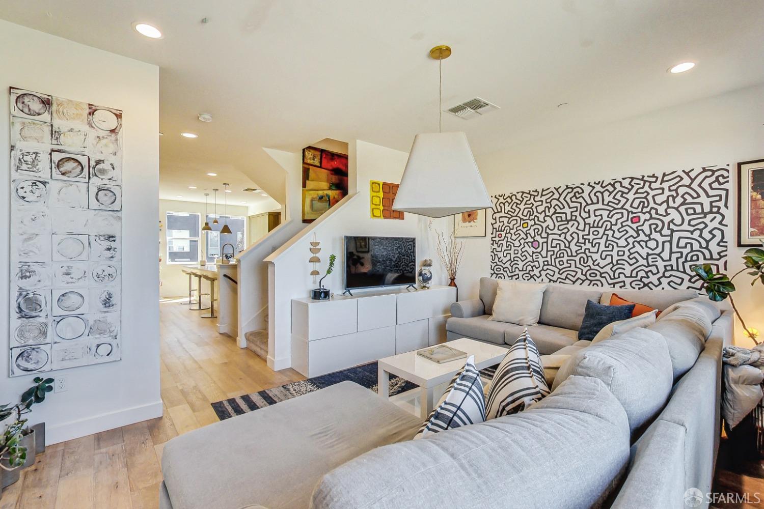 1353 Pullman Way Oakland, CA 94607 - Photo 17 of 55