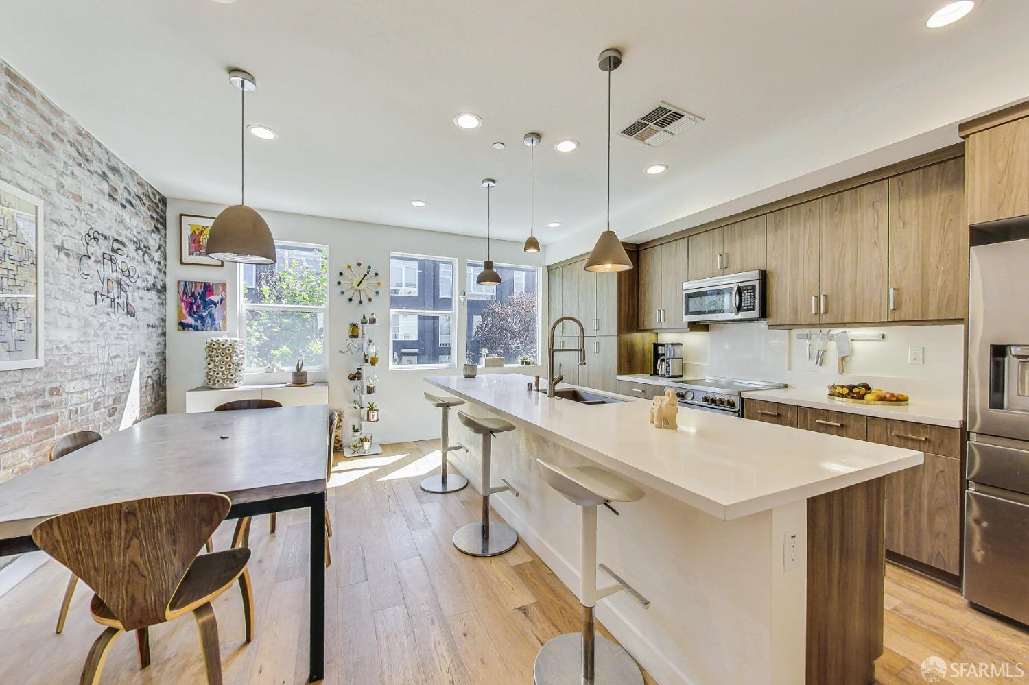 1353 Pullman Way Oakland, CA 94607 - Photo 20 of 55